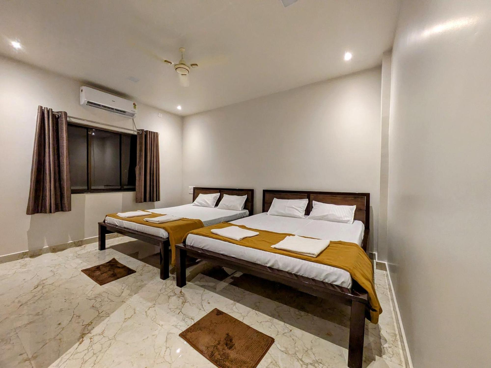 Hotel Madhusudan Executive Колхапур Екстериор снимка